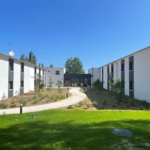 https://sure-hotel-by-best-western-les-portes-de-montauban.midi-pyreneeshotels.com