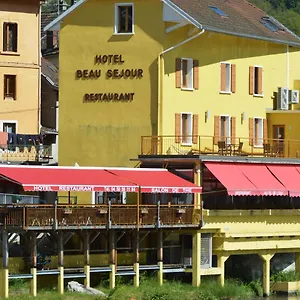 Au Fil De L'eau Hotel